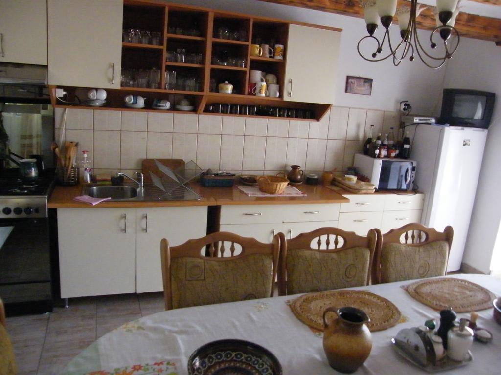 הורזו Pensiunea Casa Filoxenia מראה חיצוני תמונה